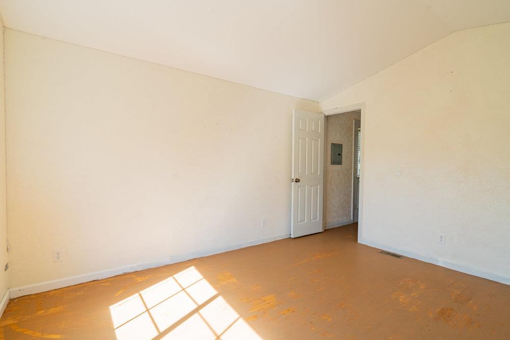 2900 Fairview Road, Unit 15 Hollister, CA 95023 - Photo 17 of 27 Gallery Image 17