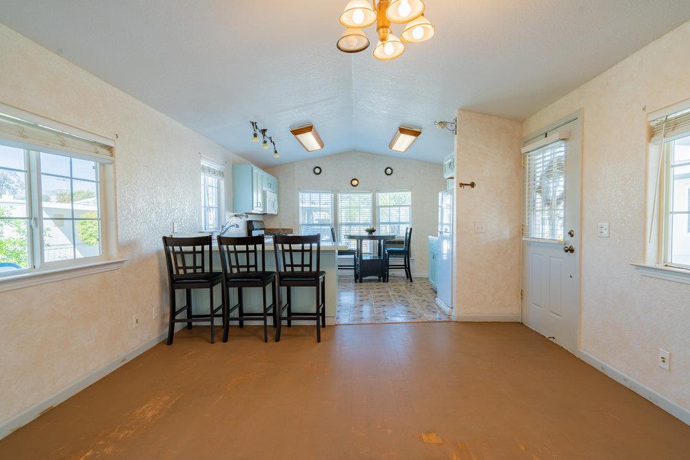 2900 Fairview Road, Unit 15 Hollister, CA 95023 - Photo 6 of 27 Gallery Image 6