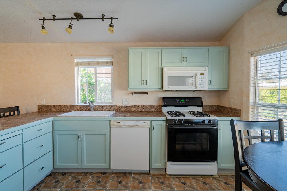 2900 Fairview Road, Unit 15 Hollister, CA 95023 - Photo 8 of 27 Gallery Image 8