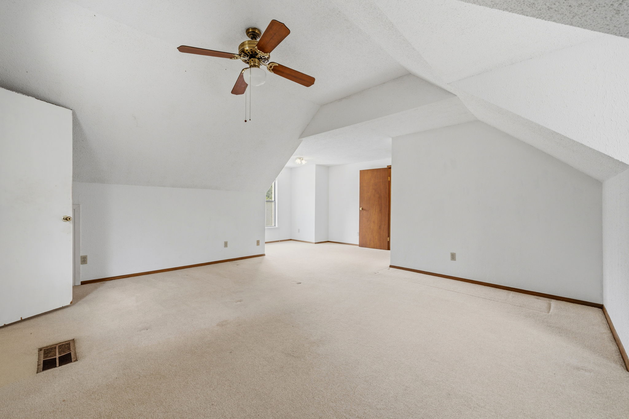 272 Old Coach Lane Elgin, TX 78621 - Photo 28 of 39