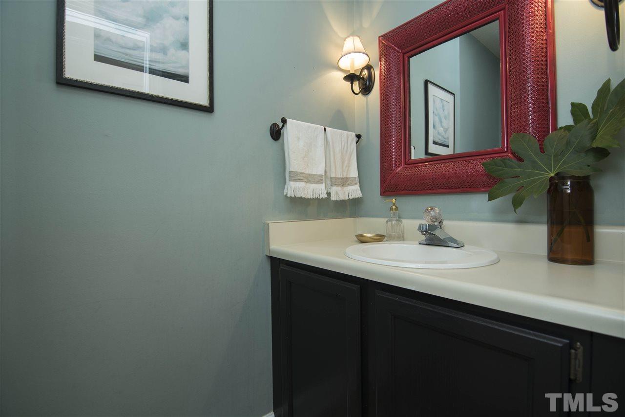4501 Lancashire Drive Raleigh, NC 27613 - Photo 20 of 28