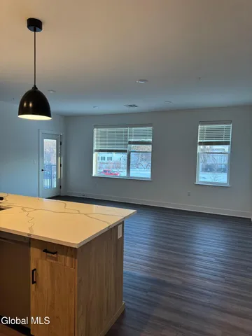 $2,115 | 580 Columbia Turnpike, Unit 204, East Greenbush, NY 12061