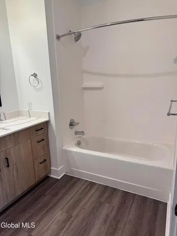 $2,115 | 580 Columbia Turnpike, Unit 204, East Greenbush, NY 12061