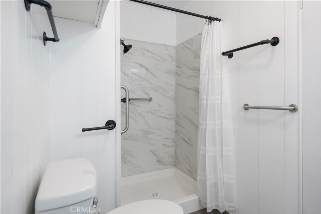 6480 Katherine, Unit 62 Simi Valley, CA 93063 - Photo 19 of 23 Ensuite for Bathroom 2