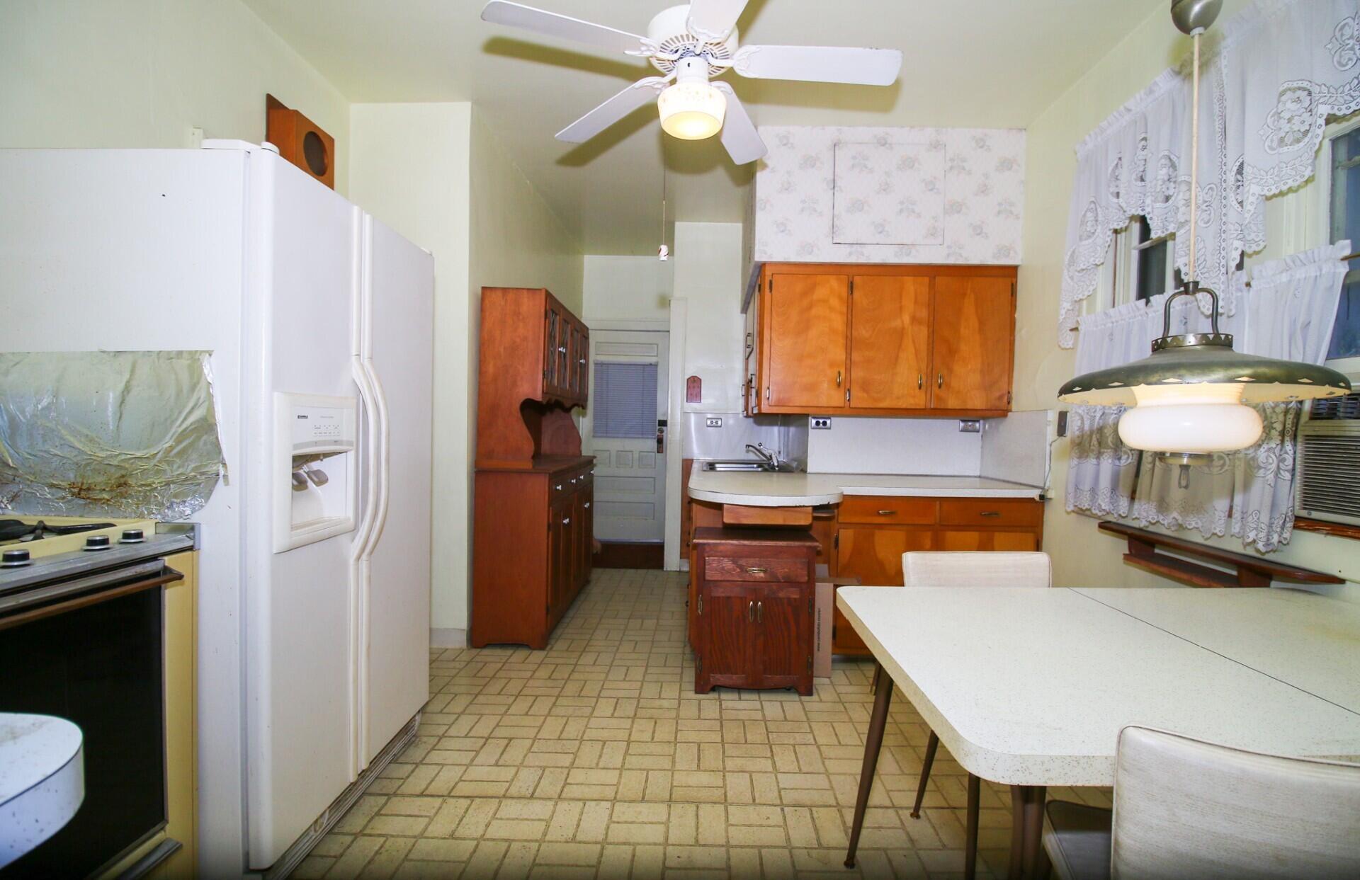 2044 Agler Road Columbus, OH 43224 - Photo 6 of 14 thumbnail_IMG_4880