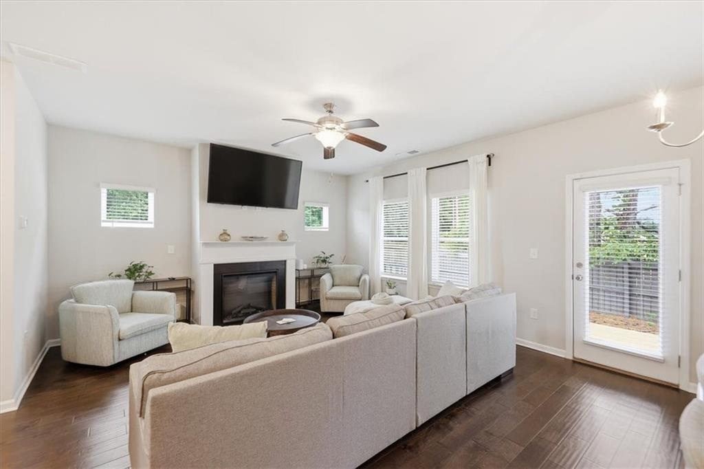 2242 Justify Lane Lithonia, GA 30058 - Photo 11 of 32