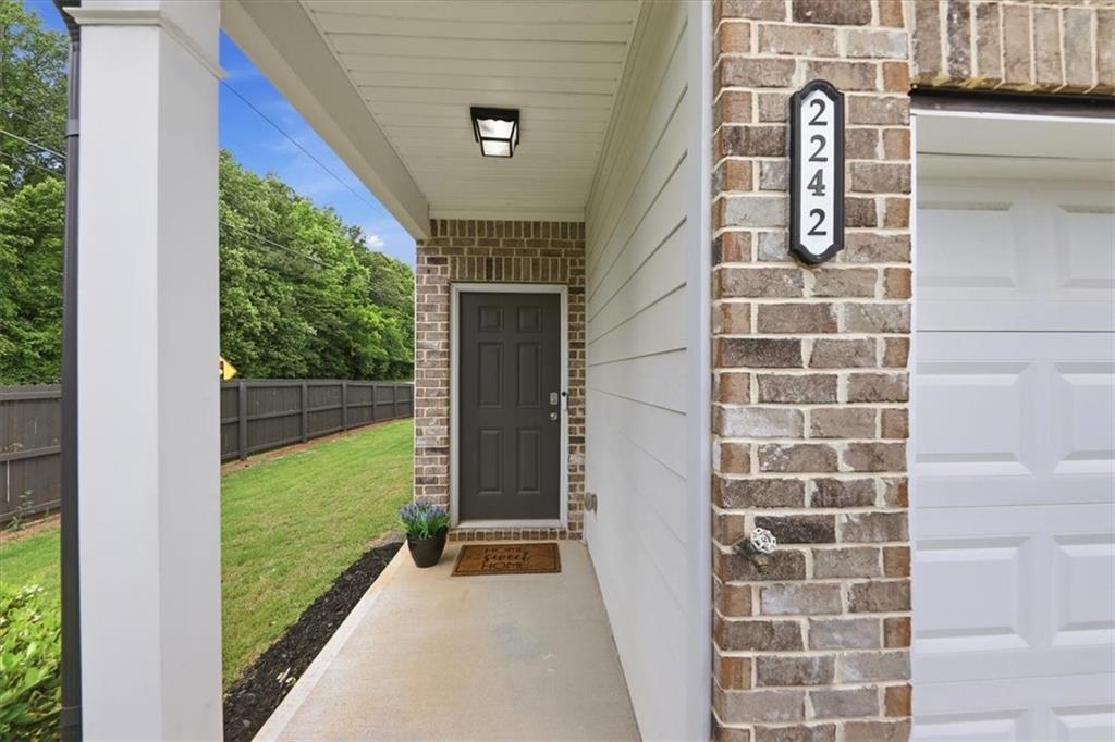 2242 Justify Lane Lithonia, GA 30058 - Photo 2 of 32