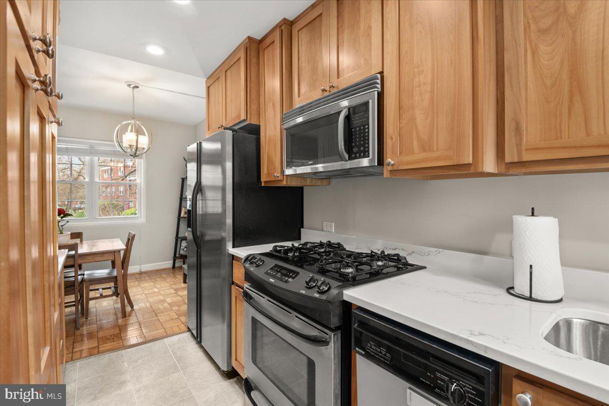 3537 Martha Custis Drive Alexandria, VA 22302 - Photo 23 of 26