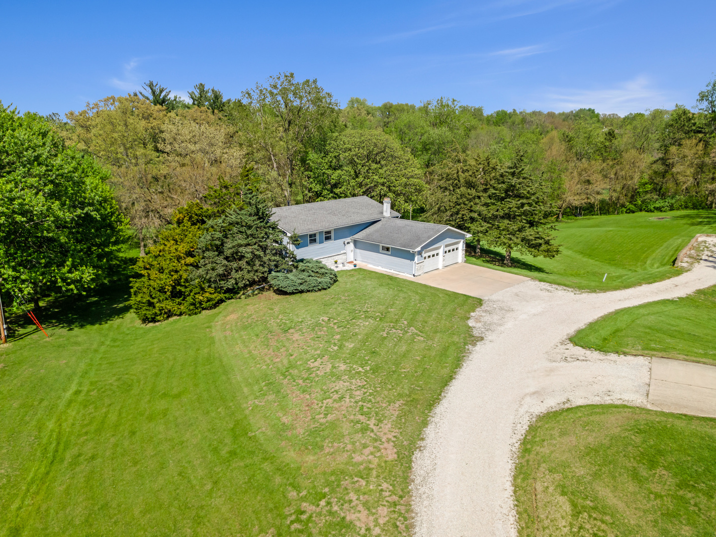 24146 Stage Coach Road Geneseo, IL 61254 - Photo 39 of 39 a view of a swimming pool with a yard