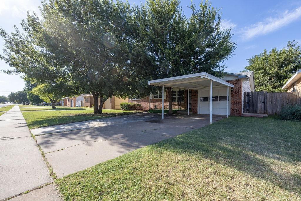 4415 47th Street Lubbock, TX 79414 - Photo 4 of 18 Photo 4