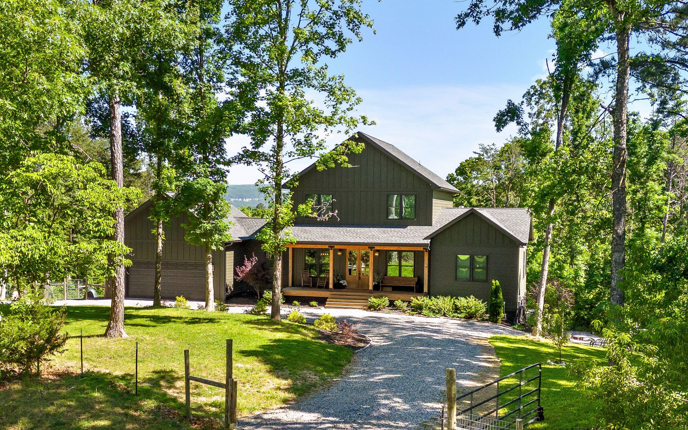 852 Old Grand Center Road