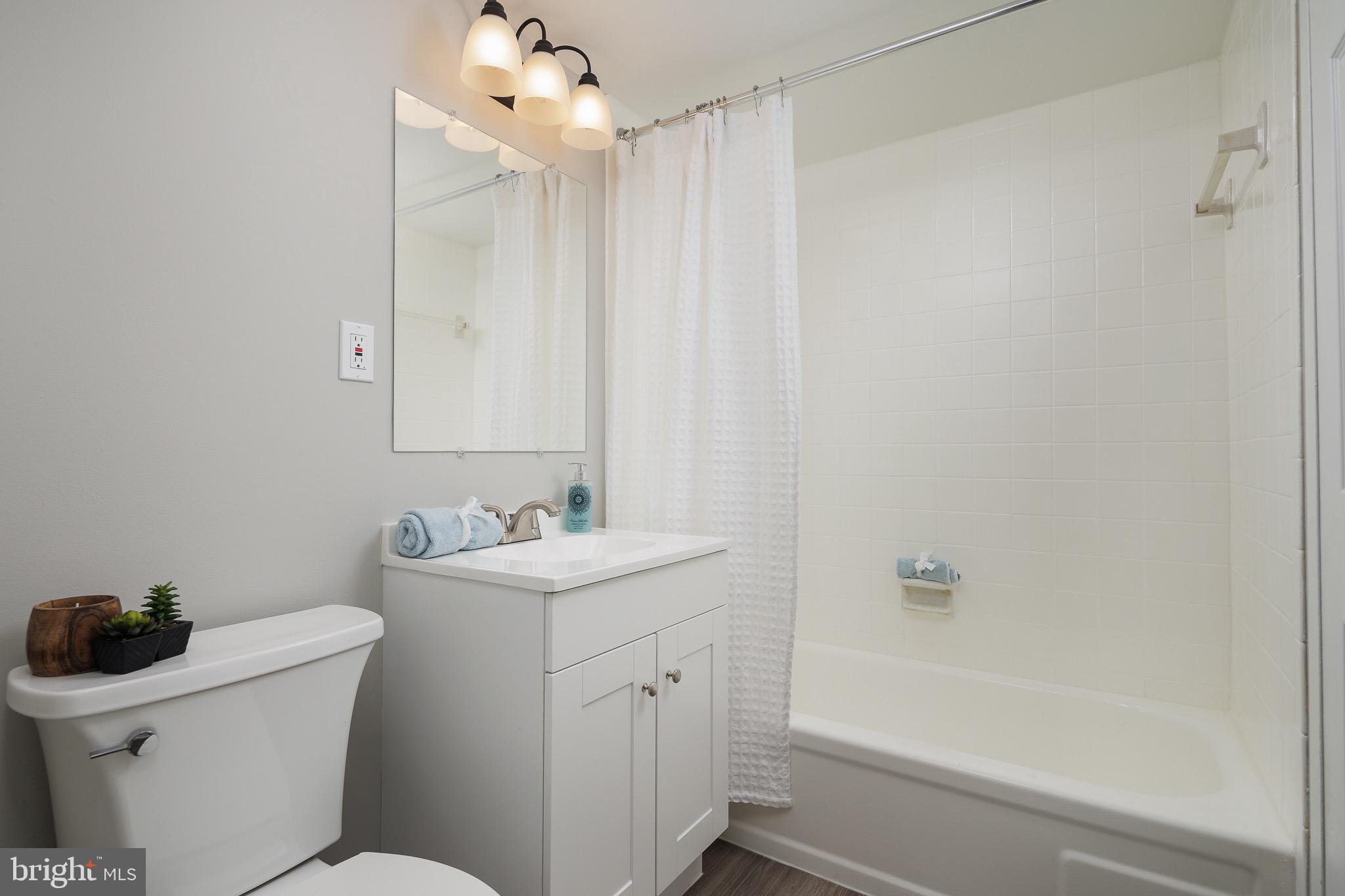 2332 Freetown Court, Unit 11C Reston, VA 20191 - Photo 20 of 34