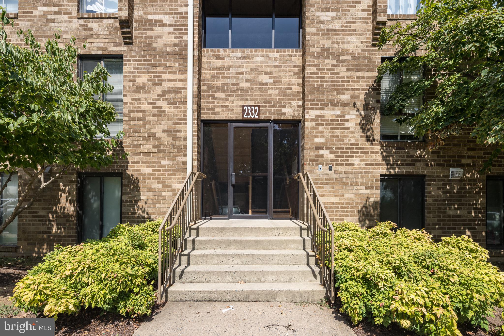 2332 Freetown Court, Unit 11C Reston, VA 20191 - Photo 2 of 34