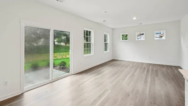 $334,990 | 6447 Maple Glen Drive, Wonder Lake, IL 60097