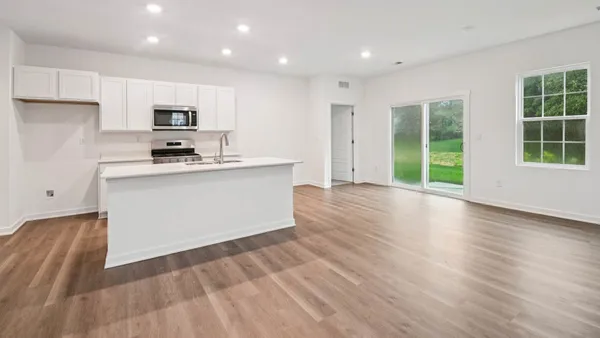 $334,990 | 6447 Maple Glen Drive, Wonder Lake, IL 60097