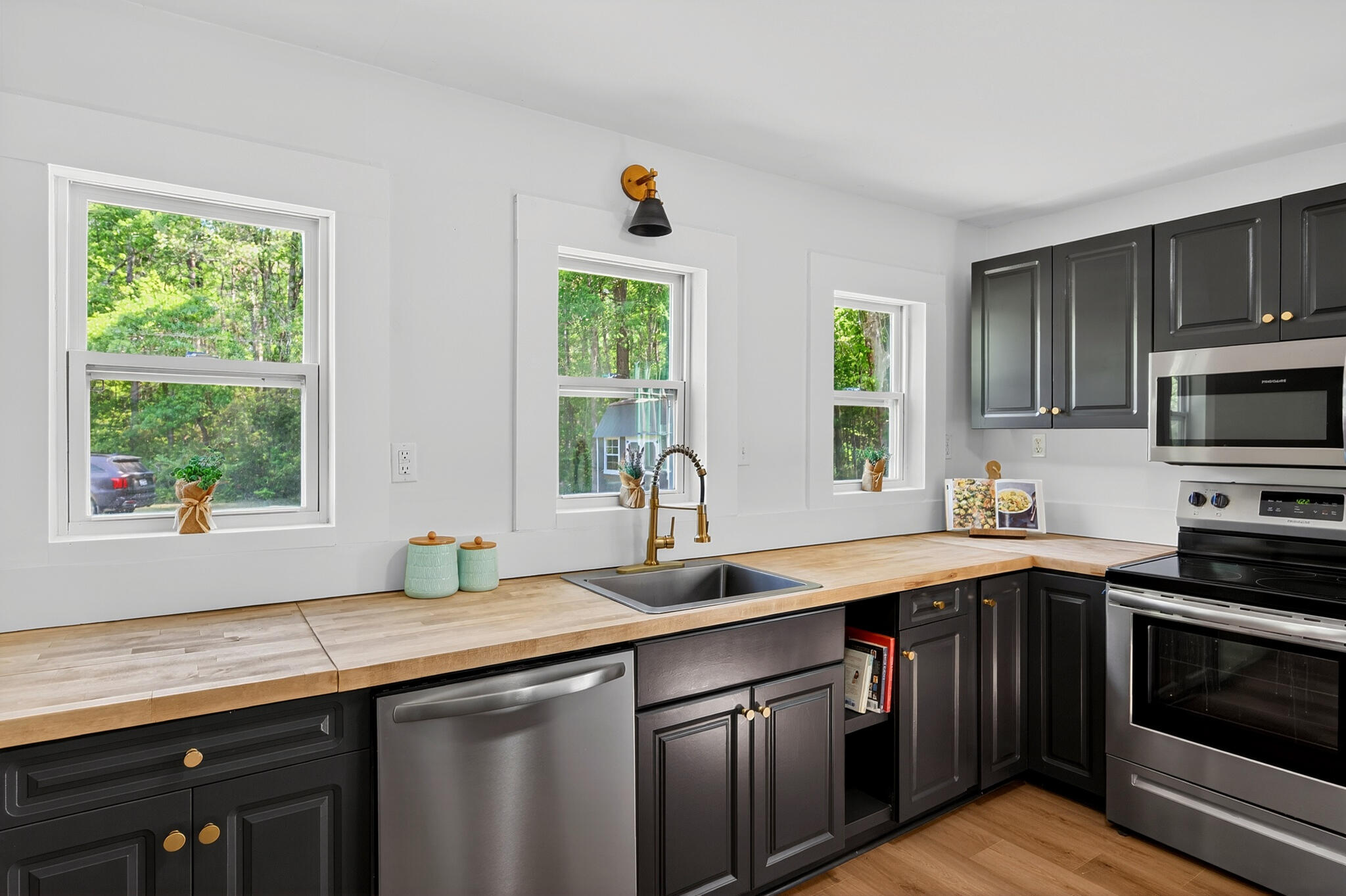 1586 Highway 15 St. George, SC 29477 - Photo 10 of 28