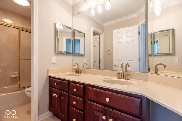 $475,000 | 9416 South Harbour Pointe Drive, Bloomington, IN 47401