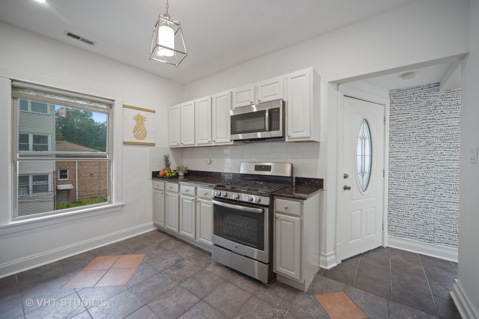 256 Washington Boulevard, Unit 2 Oak Park, IL 60302 - Photo 12 of 20