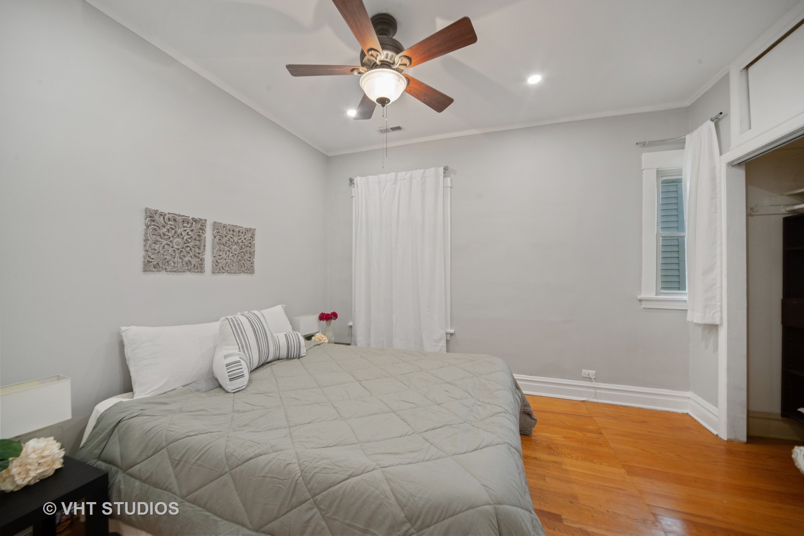 256 Washington Boulevard, Unit 2 Oak Park, IL 60302 - Photo 5 of 20