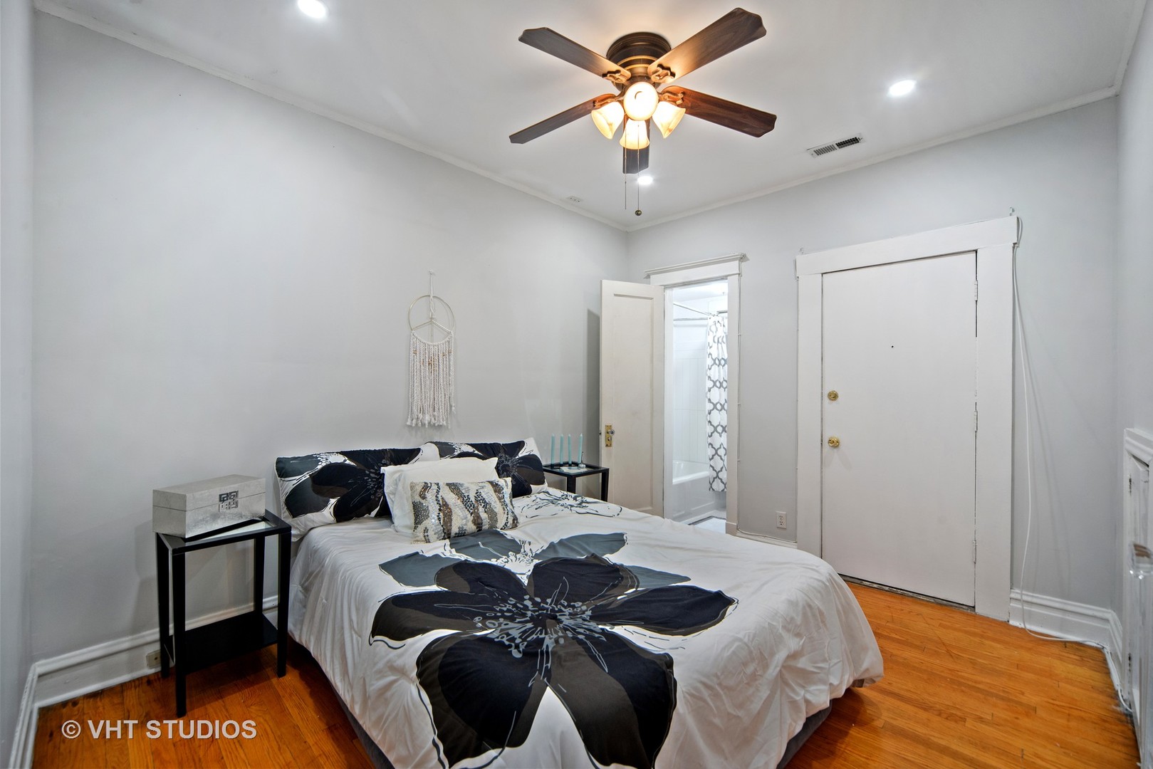 256 Washington Boulevard, Unit 2 Oak Park, IL 60302 - Photo 8 of 20