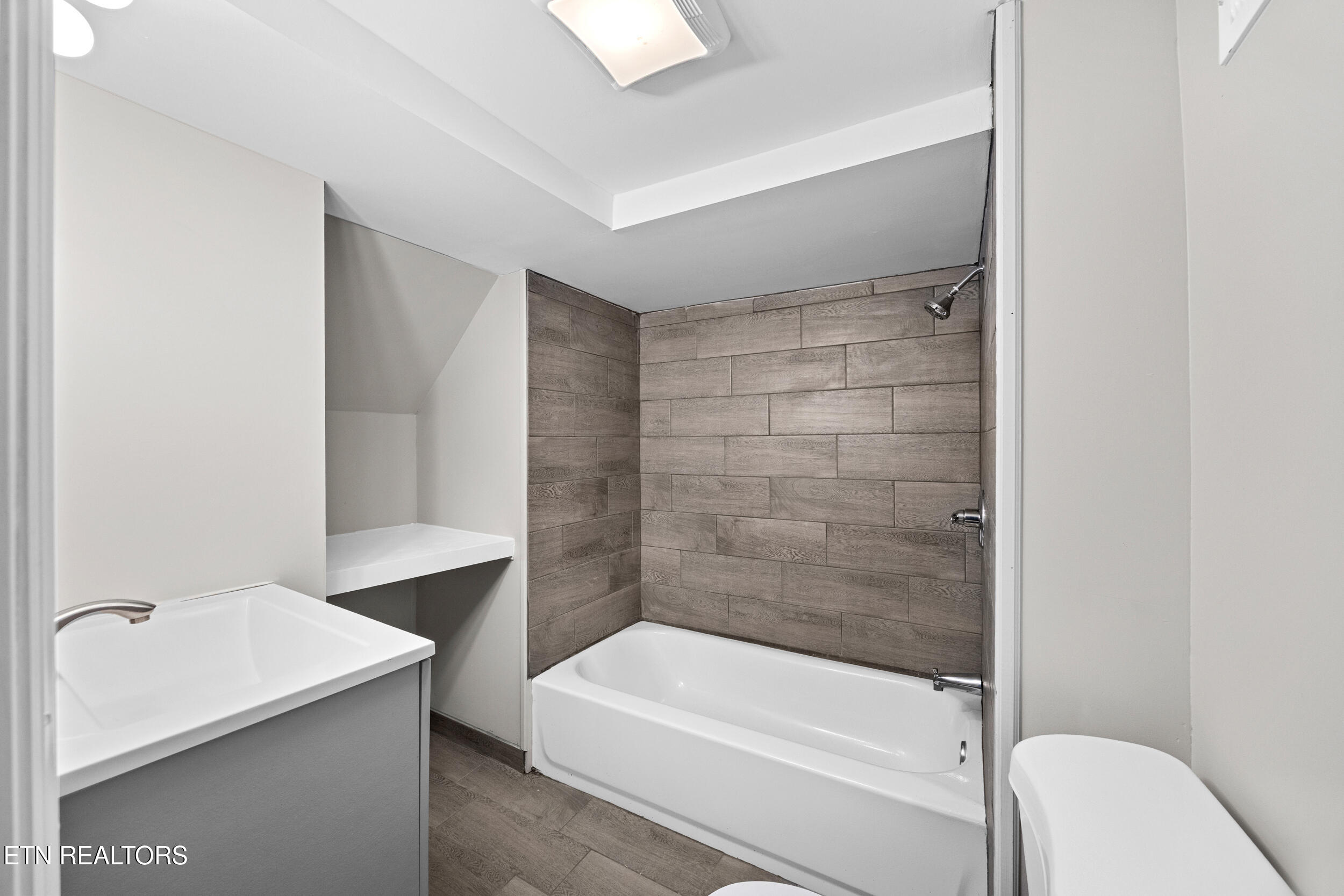 510 Michigan Avenue Oak Ridge, TN 37830 - Photo 11 of 15 20_basement br 1