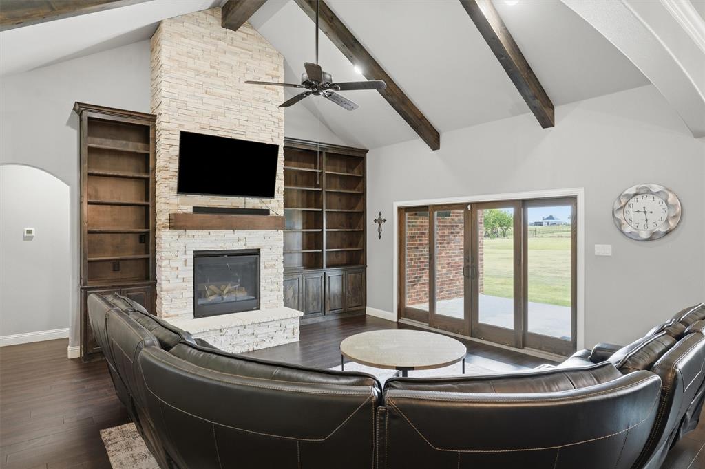 12138 Marion Road Sanger, TX 76266 - Photo 15 of 40 Gallery Image 15