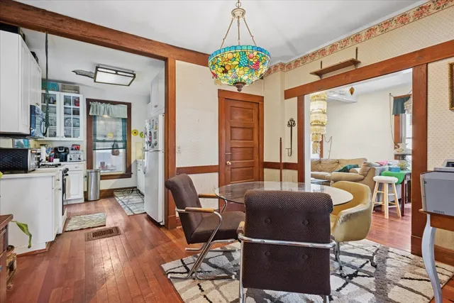 $259,900 | 431 East Liberty Drive, Wheaton, IL 60187