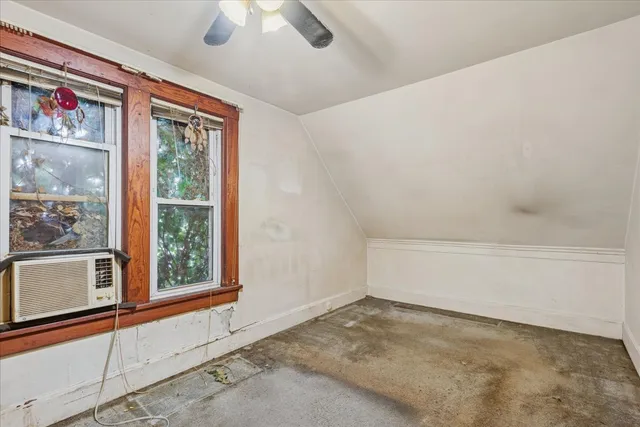 $259,900 | 431 East Liberty Drive, Wheaton, IL 60187