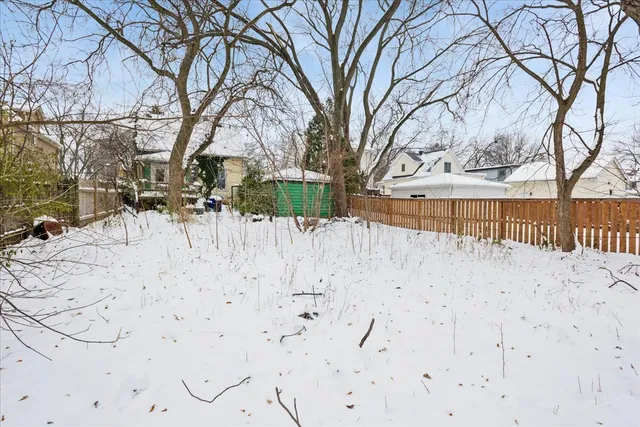 $259,900 | 431 East Liberty Drive, Wheaton, IL 60187