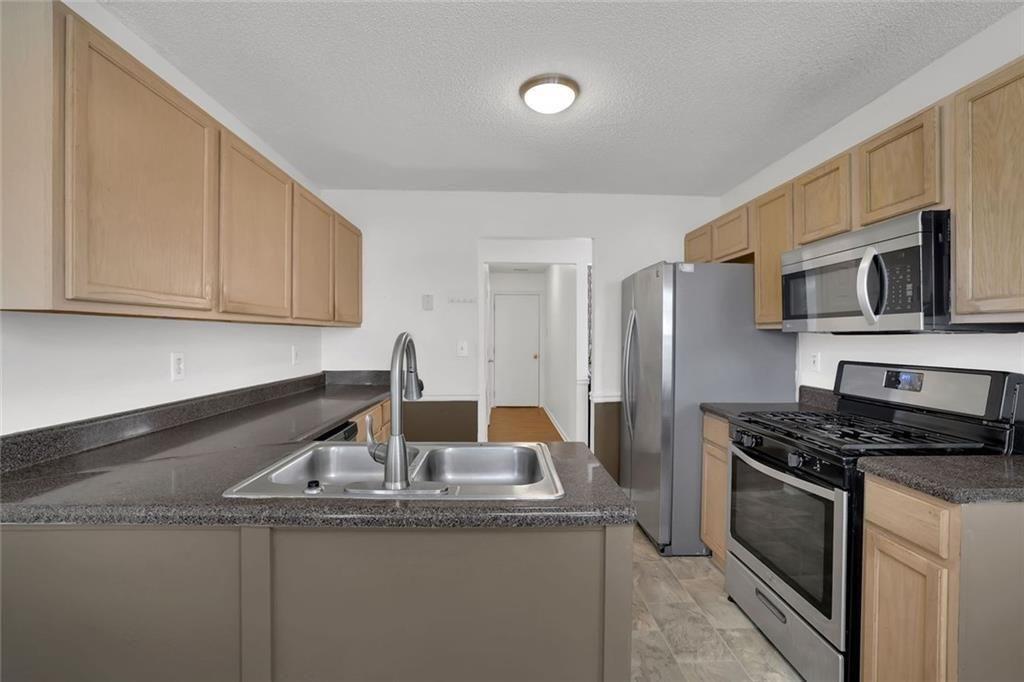 4720 Duration Court Snellville, GA 30039 - Photo 7 of 33