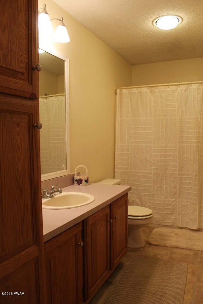 112 Scoda Road Hawley, PA 18428 - Photo 13 of 26 Bath 1