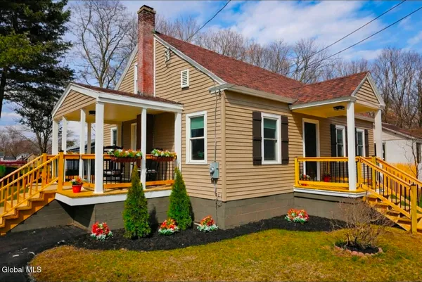 $259,000 | 14 7th Avenue, Hudson Falls, NY 12839