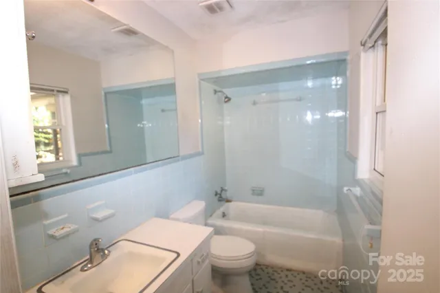 $379,000 | 1631 Oline Place, Charlotte, NC 28212