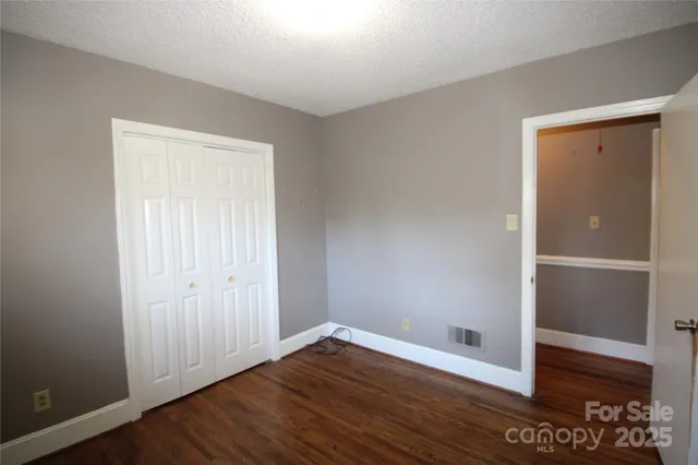 $379,000 | 1631 Oline Place, Charlotte, NC 28212