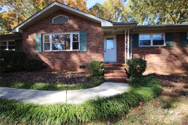 $379,000 | 1631 Oline Place, Charlotte, NC 28212