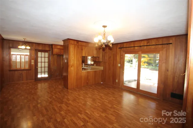 $379,000 | 1631 Oline Place, Charlotte, NC 28212