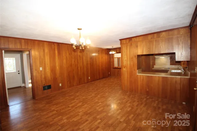 $379,000 | 1631 Oline Place, Charlotte, NC 28212