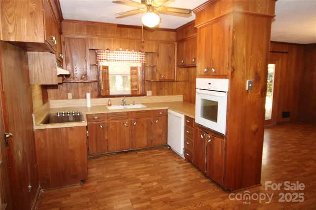 $379,000 | 1631 Oline Place, Charlotte, NC 28212