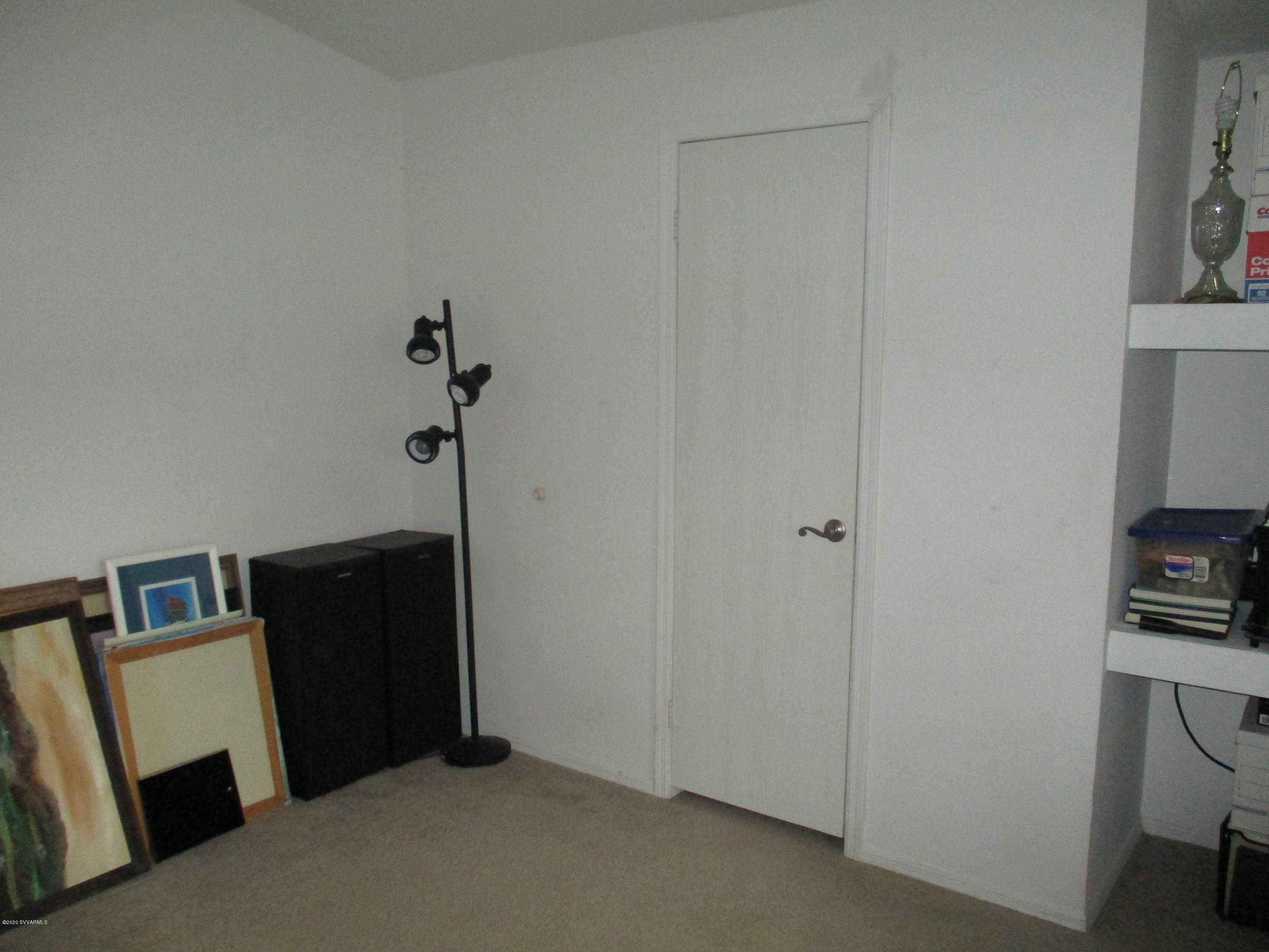 4190 East Aztec Road Rimrock, AZ 86335 - Photo 14 of 35 a view of an empty room