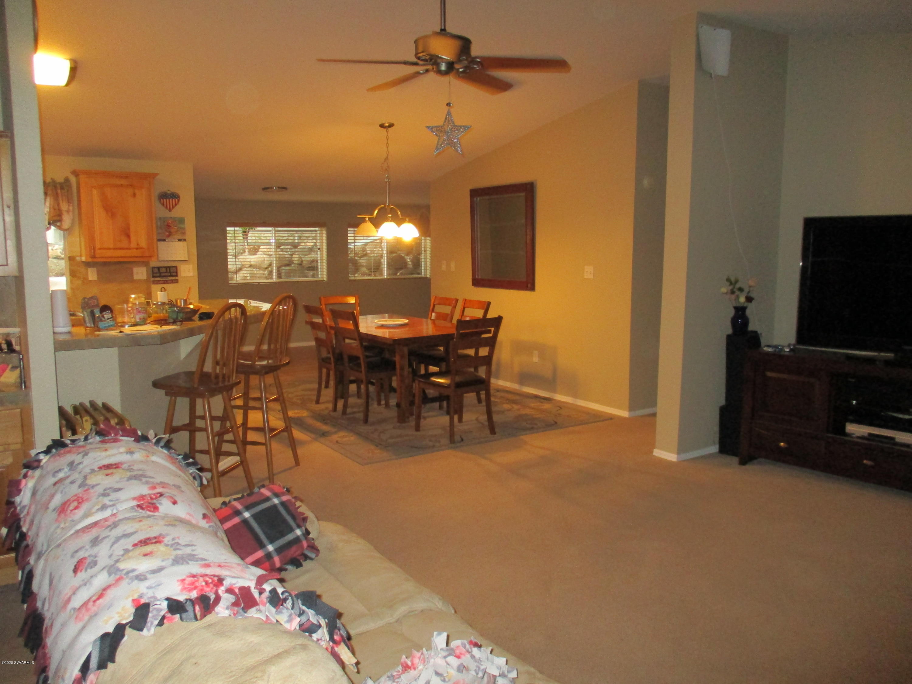 4190 East Aztec Road Rimrock, AZ 86335 - Photo 5 of 35 a view of a livingroom with furniture