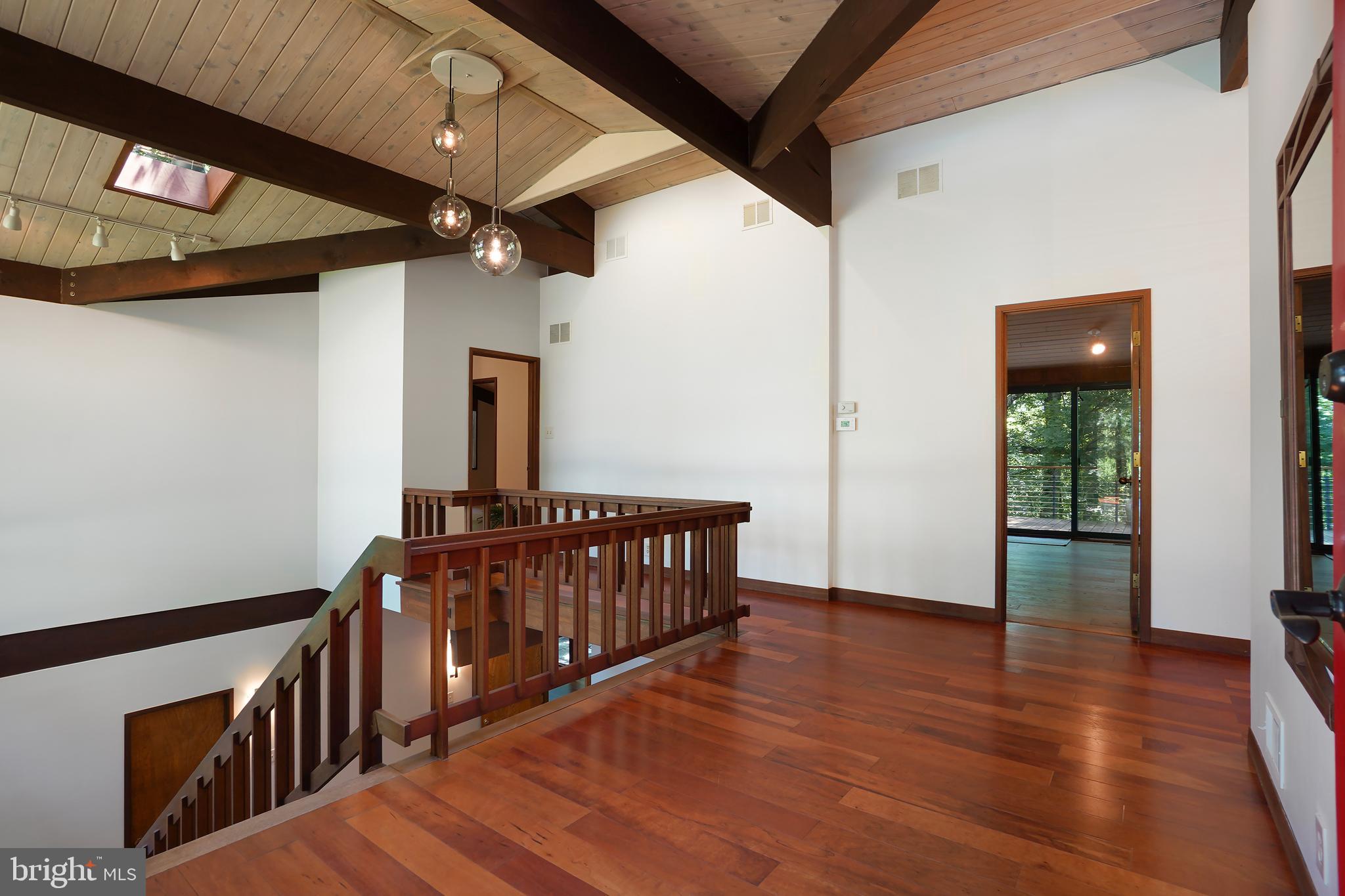 709 Springloch Road Silver Spring, MD 20904 - Photo 3 of 42 Foyer with Vaulted Ceiling