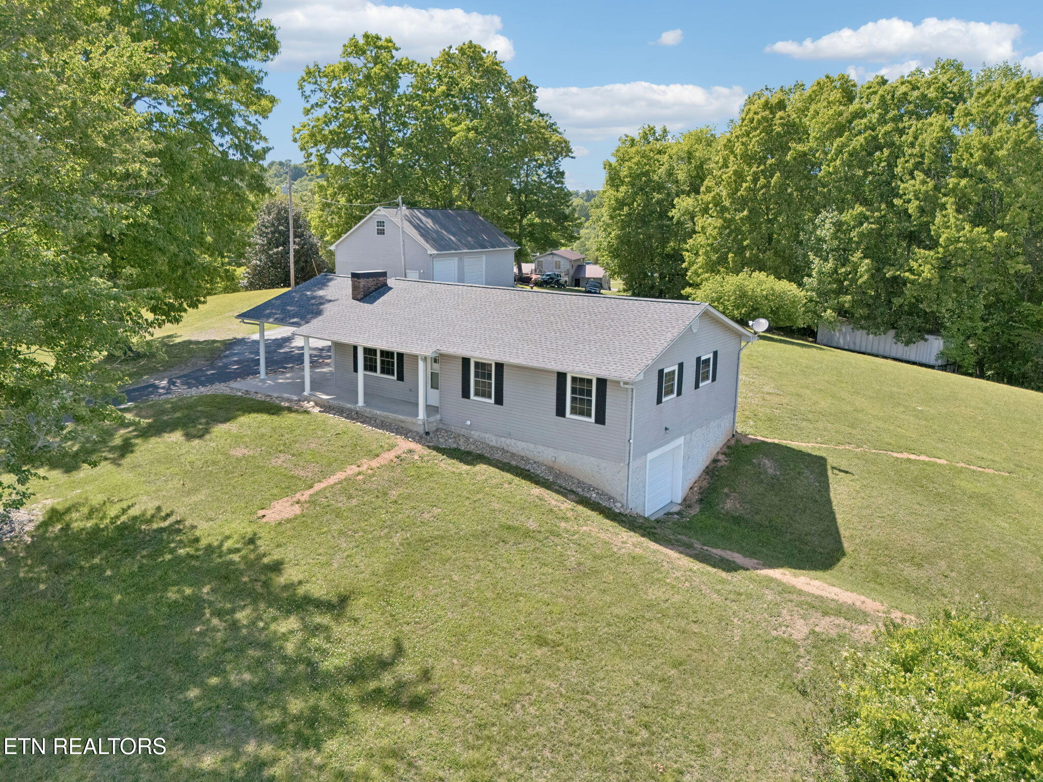2245 Pinecrest Road Jacksboro, TN 37757 - Photo 47 of 60 61-2245 Pinecrest Rd - 061