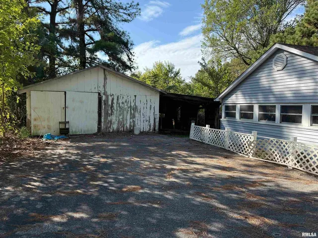 $70,000 | 967 Bunker Street, Equality, IL 62934