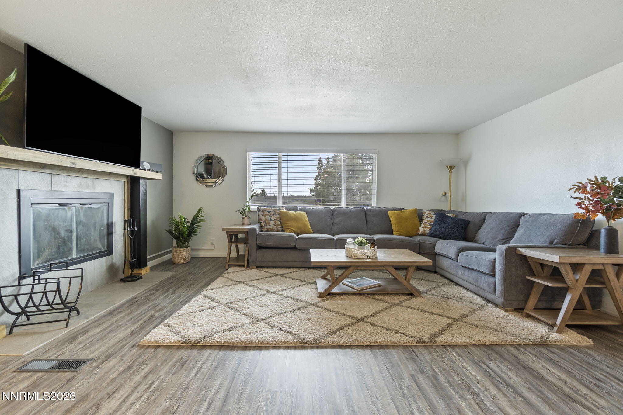 701 Bowman Drive Reno, NV 89503 - Photo 15 of 34 20d