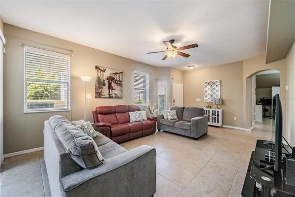 $2,100 | 1827 Hammocks Avenue, Unit 1827, Lutz, FL 33549