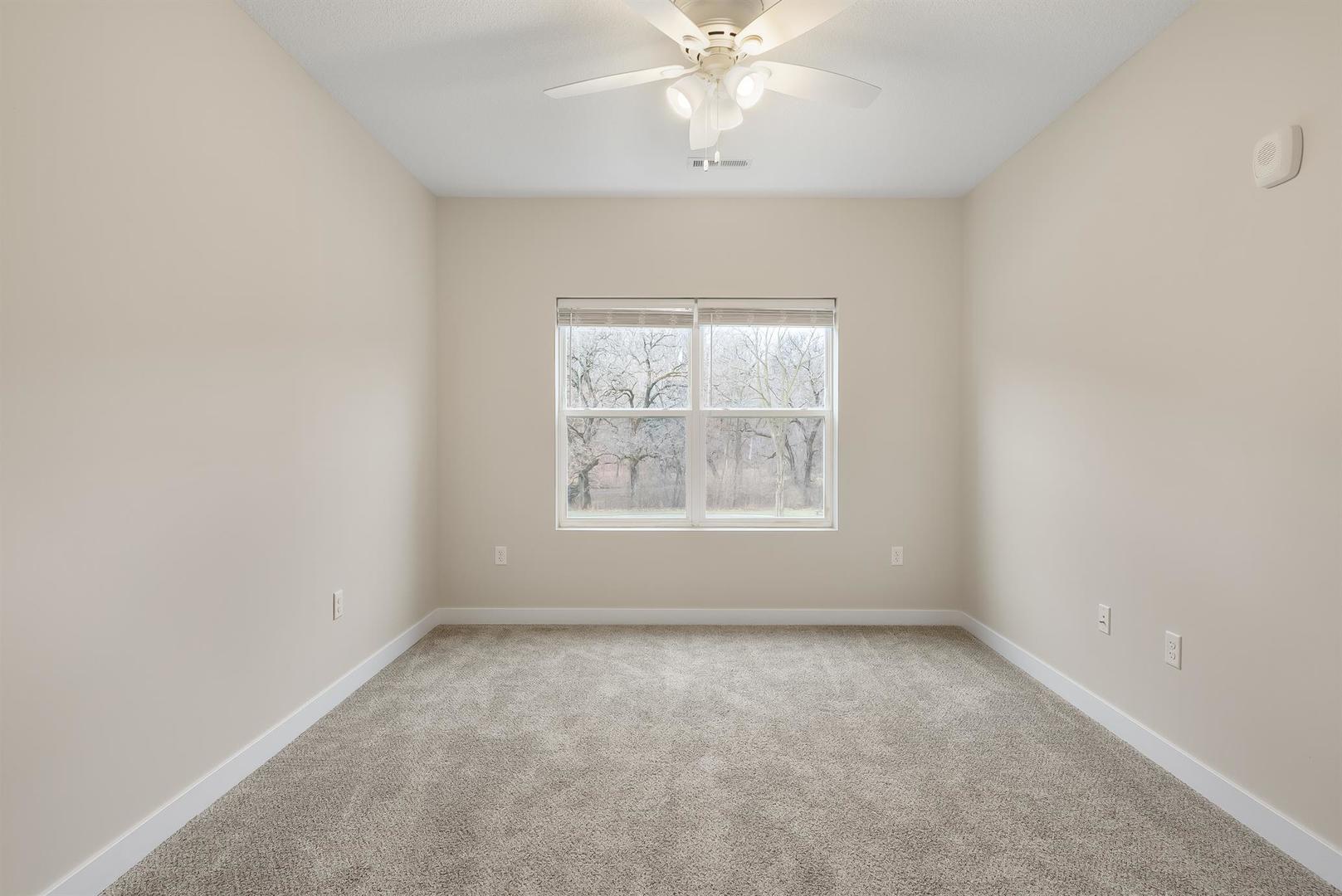 1176 Devils Glen Road, Unit 301 Bettendorf, IA 52722 - Photo 6 of 9 Gallery Image 6