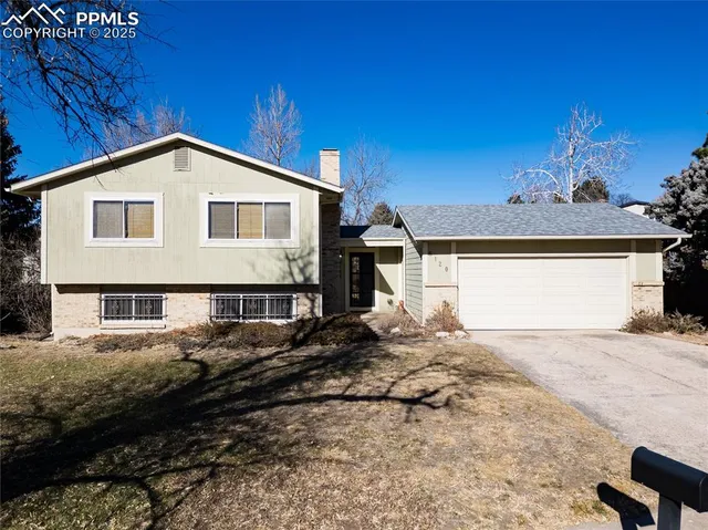 $370,000 | 5120 Smokehouse Lane, Colorado Springs, CO 80917