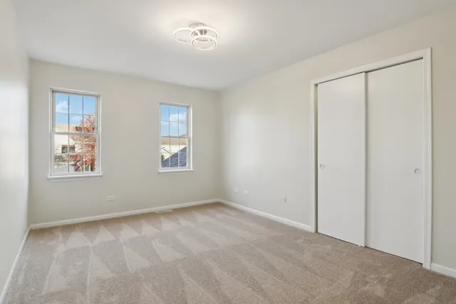 $469,800 | 1867 Lake Shore Drive, Romeoville, IL 60446