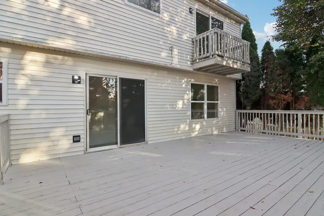 $469,800 | 1867 Lake Shore Drive, Romeoville, IL 60446