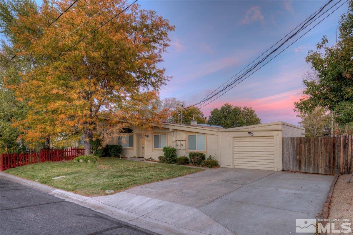 11960 Himalaya Street Reno, NV 89506 - Photo 3 of 40 Photo 3